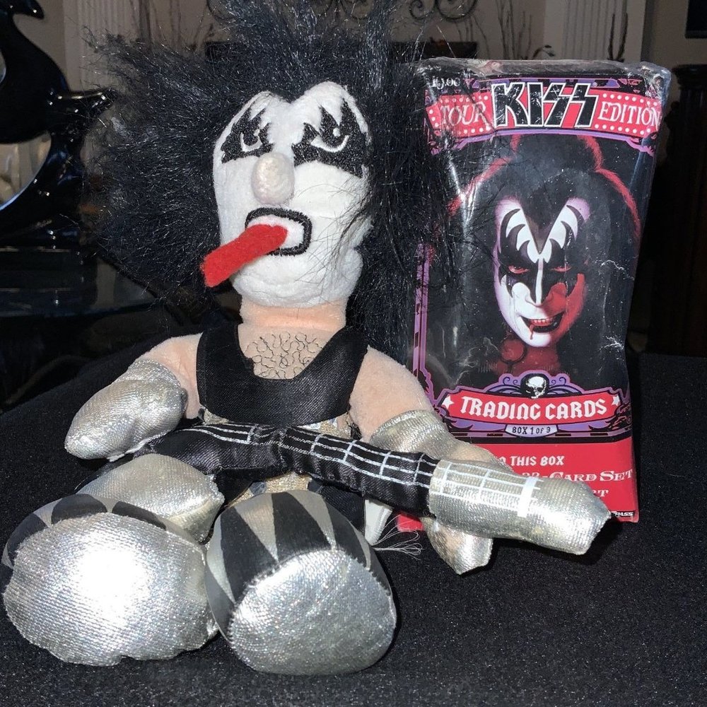 KISS Gene Simmons - Bean Bag Doll - 2009 Unopened Press Pass Trading Cards